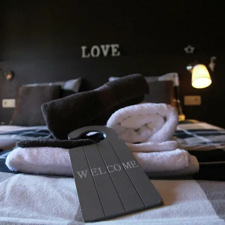 Villa Luxurious In Houffalize With Sauna Wibrin